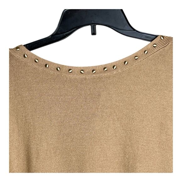 Chico's Knit Top Sz 2-Large Tan 3/4 Sleeve Gold Buttons At Shoulder - Picture 2 of 8